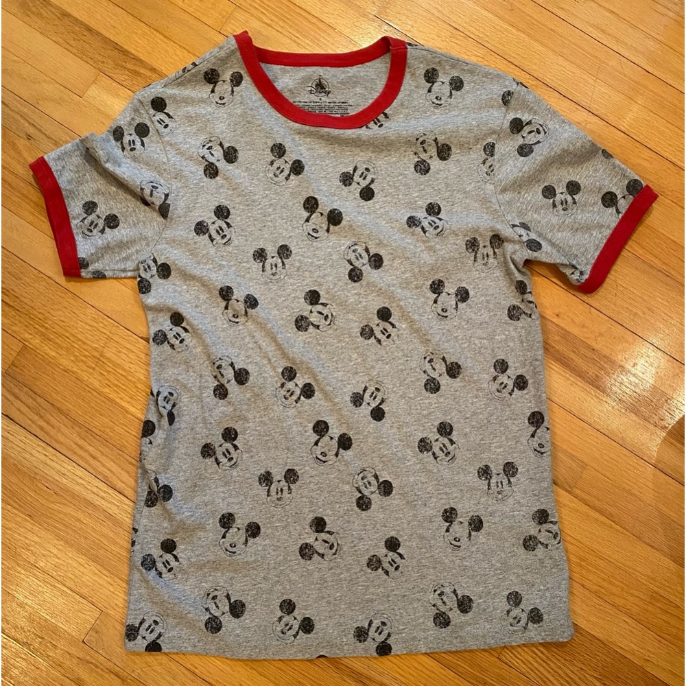 Disney Mickey Mouse tee men’s S